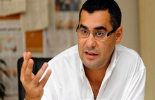 Enver Aysever'in Cumhuriyet'teki Yazılarına Son Verildi