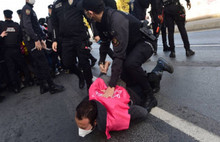 Ahmet Hakan'dan Polisin Sert Müdahelesine Tepki