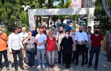 Kaça Sattınız Bu Halkı Alçaklar Sözüne Beraat...