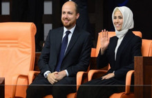 Sümeyye ve Bilal Erdoğan'ın yeni dükkanında fiyatlar el yakıyor