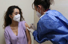 Bilim Kurulu Üyesi Açıkladı: Aşı Yaşı 15'e İniyor