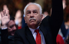 Perinçek: Cumhurbaşkanı'nın Çevresinde Dalkavuklar Var