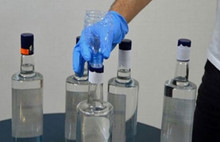 Bastığı sahte parayla aldığı sahte içkiden öldü