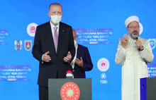 Mehmet Y. Yılmaz: Erdoğan Emrediyor, Diyanet Dine Uyduruyor