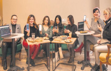 Kadınlar Artık Altın Günü Yerine Kısırlı Börekli Kripto Günü Yapıyor