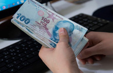 Emeklilere bayram ikramiyesi : 900 lira artış...