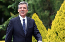 Abdullah Gül sahneye çıktı,Enflasyonu konuştu