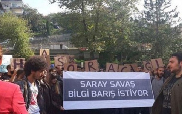 Öğrenciler fişleme yapan polisi okuldan kovdu