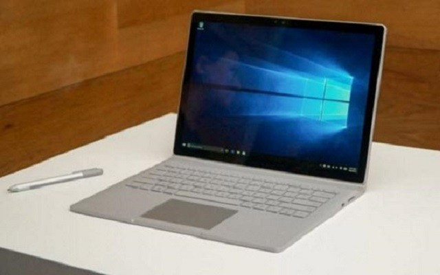 En pahalı Surface Book tükendi