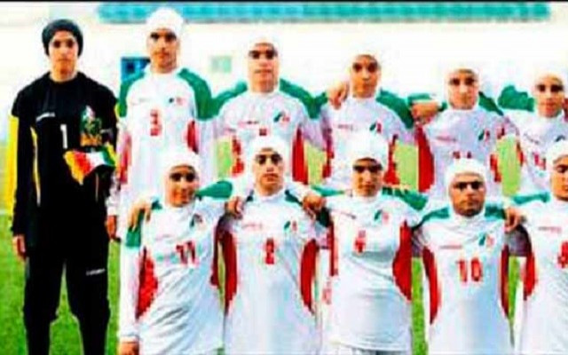 Kadın futbol takımının 8'i erkekmiş!