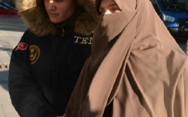 El-Nusra operasyonunda kelepçe yok