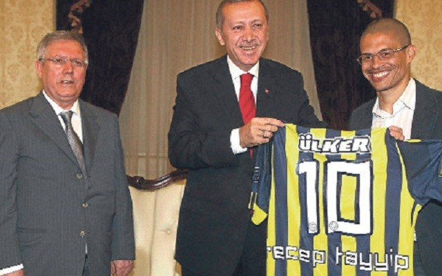 Tayyip Erdoğan Alex'i teselli etmiş
