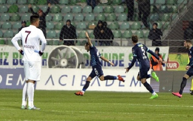 Trabzonspor, Çaykur Rizespor'a 3-0 yenildi