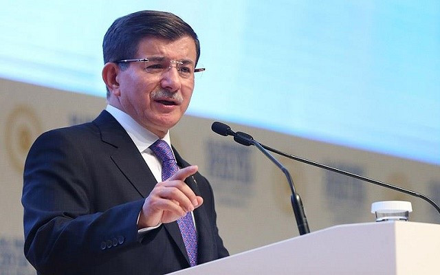 AKP yeni anayasayı MHP ile mi, HDP ile mi yapacak?