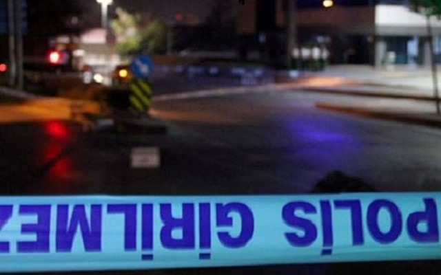 Polis aracına saldırı... 1 polis yaralı