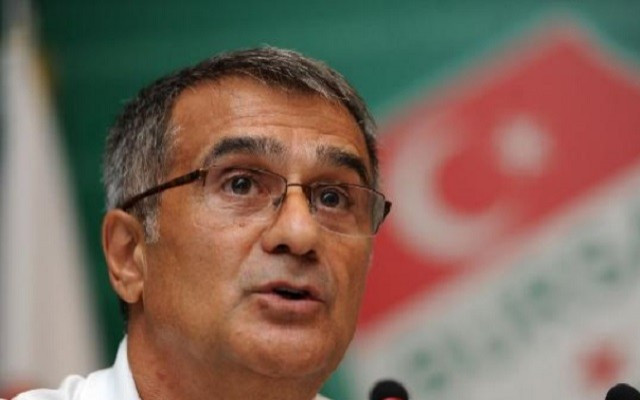 Şenol Güneş'e büyük onur!