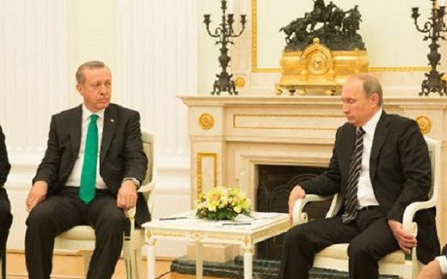 Putin: Partinize seçimde başarılar