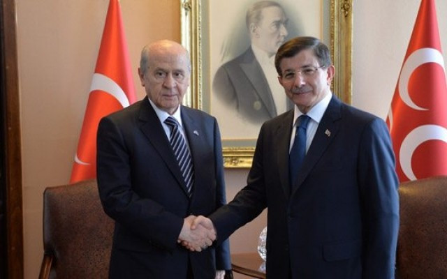 Bahçeli Davutoğlu'ndan kamera istedi