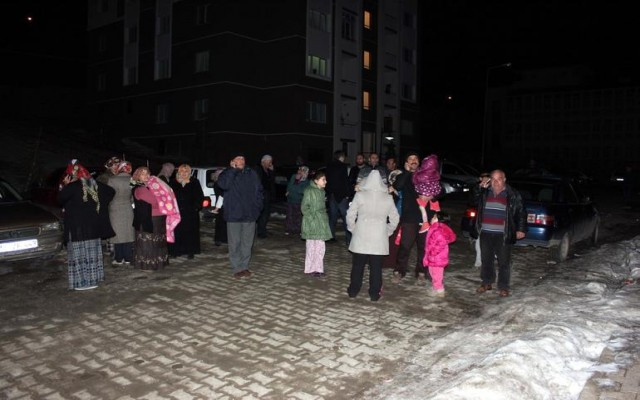 Kırşehir'de deprem! Ankara'yı da salladı