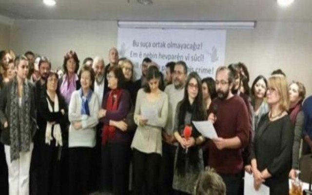 İmzacı 21 akademisyene gözaltı kararı