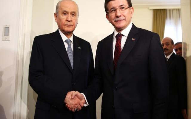Davutoğlu'ndan Bahçeli'ye geçmiş olsun