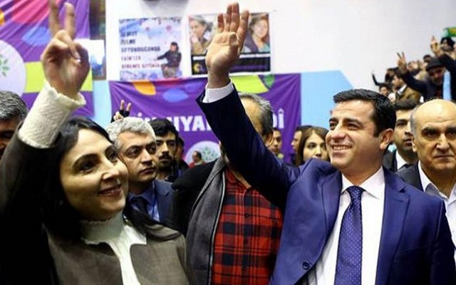 HDP'de Demirtaş ile yola devam