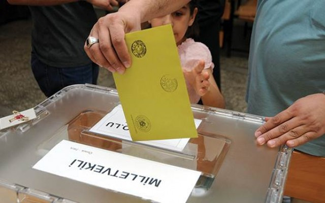 Son ankette HDP ve MHP oyları eşit çıktı