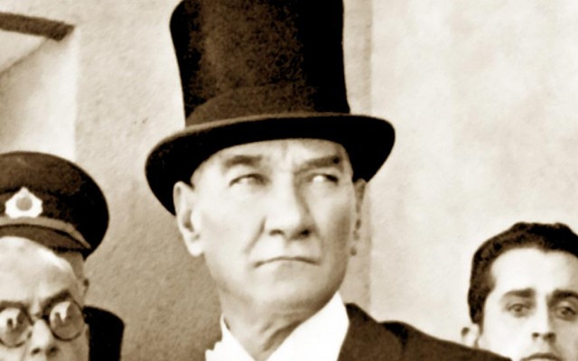Özlemle Anıyoruz