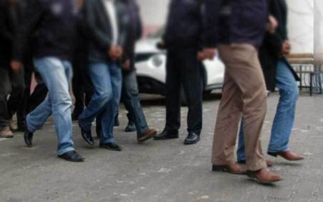 Ankara'da akademisyenlere FETÖ operasyonu