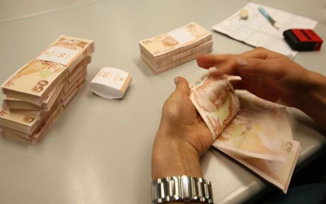 Emekliye promosyon 3 yılda bir 400 TL