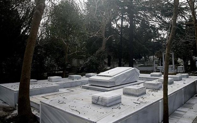 Mezarlıklarda servet yatıyor
