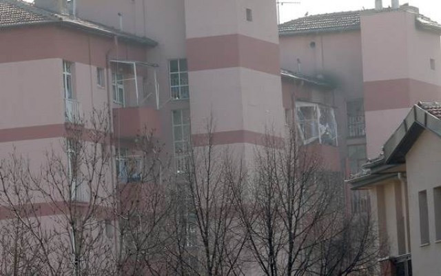 Lojmanlar oturulamaz hale geldi