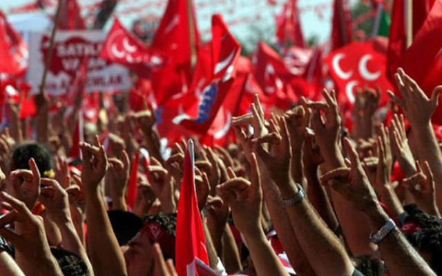 MHP'de muhalifler mahkeme yolunda