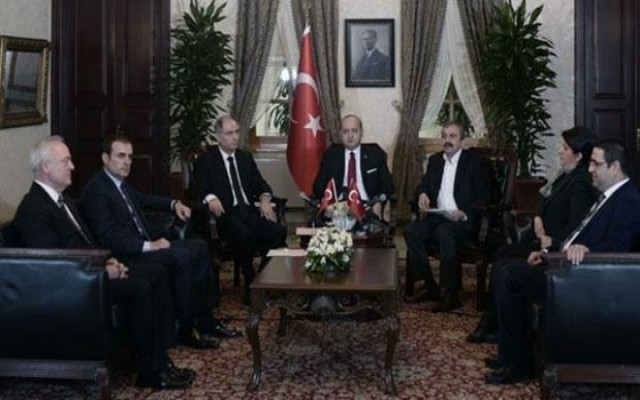 Dolmabahçe iddiası: Yayın geciktirici kullanıldı