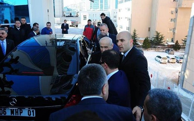 Bahçeli MHP'deki görevine böyle döndü