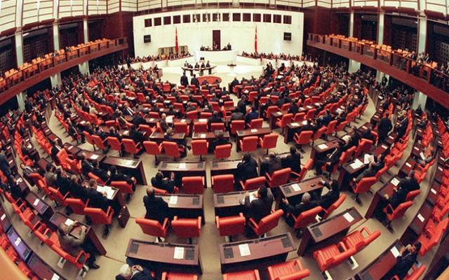 HDP terör bildirisine imza atmadı!