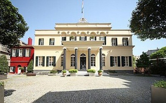 Hollanda Başkonsolosluğu kapatıldı