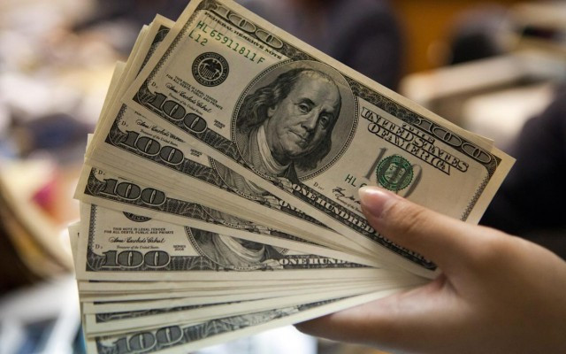 Dolarda düşüş durmuyor, 2.83'ün de altını gördü