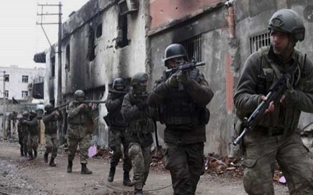 Yüksekova'da operasyon başladı! Çatışma sürüyor