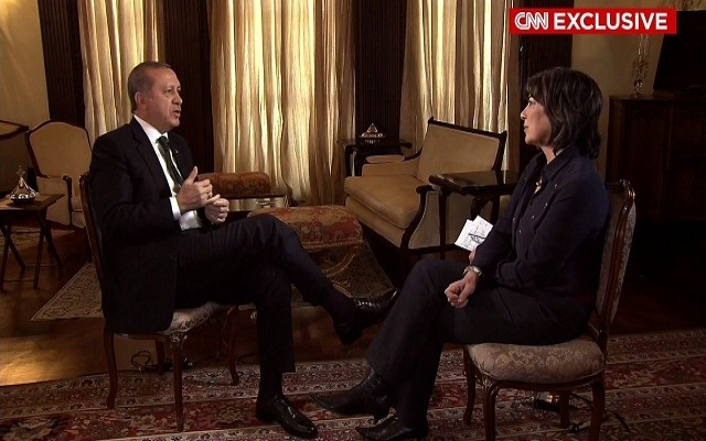 Amanpour'dan Erdoğan'a : Basına neden savaş açtınız ?