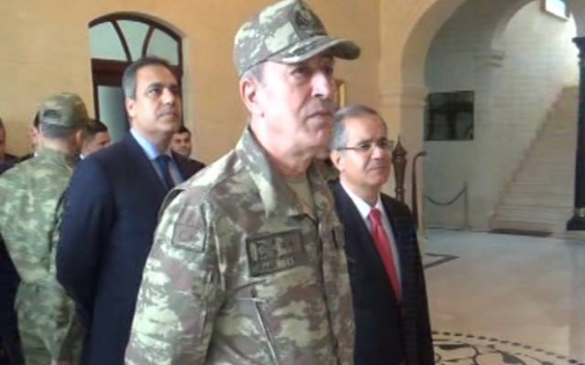 Füze ateşi altındaki kente önemli ziyaret