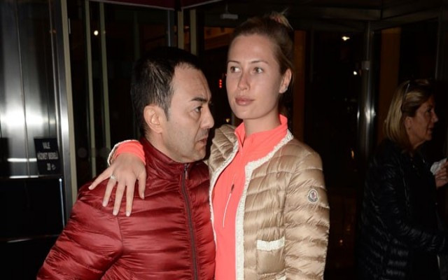 Serdar Ortaç'tan eşine izin çıktı