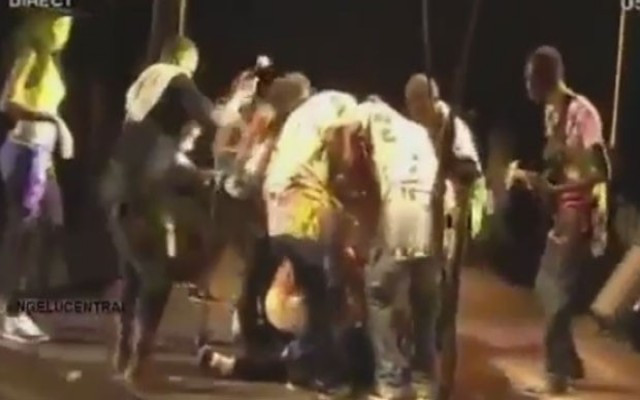 Ölüm Rumba kralını sahnede yakaladı