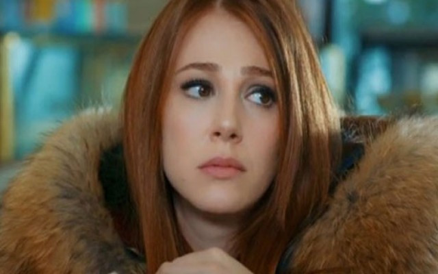 Elçin Sangu'ya dava şoku