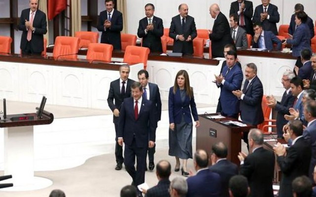 Günah keçisi Davutoğlu olacak
