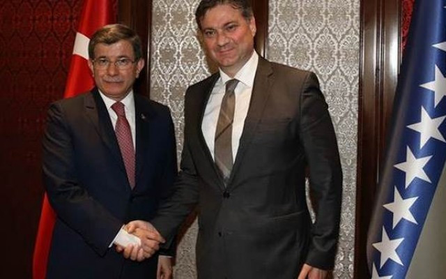 Elindeki sargının nedeni belli oldu!