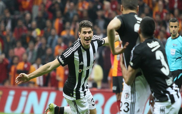 Derbi'de gülen taraf Beşiktaş oldu