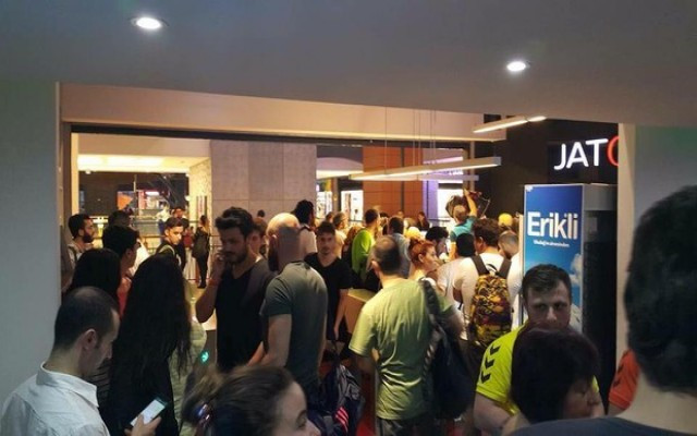 Sosyete fitness salonunda kilitli kaldı