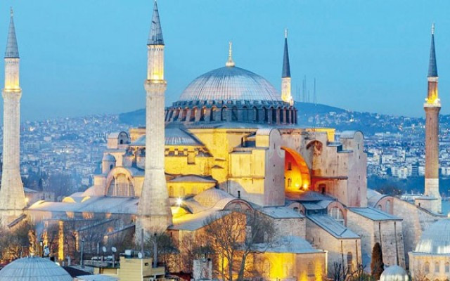 Yunan Konsolostan Ayasofya teftişi