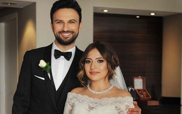 Tarkan'a evlilik yaradı